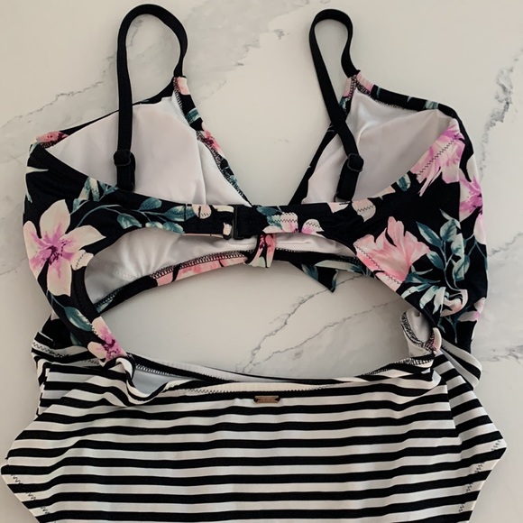 PINK Victoria’s Secret Hawaiian Floral Stripe Cut-Out One Piece Swimsuit - Picture 5 of 9